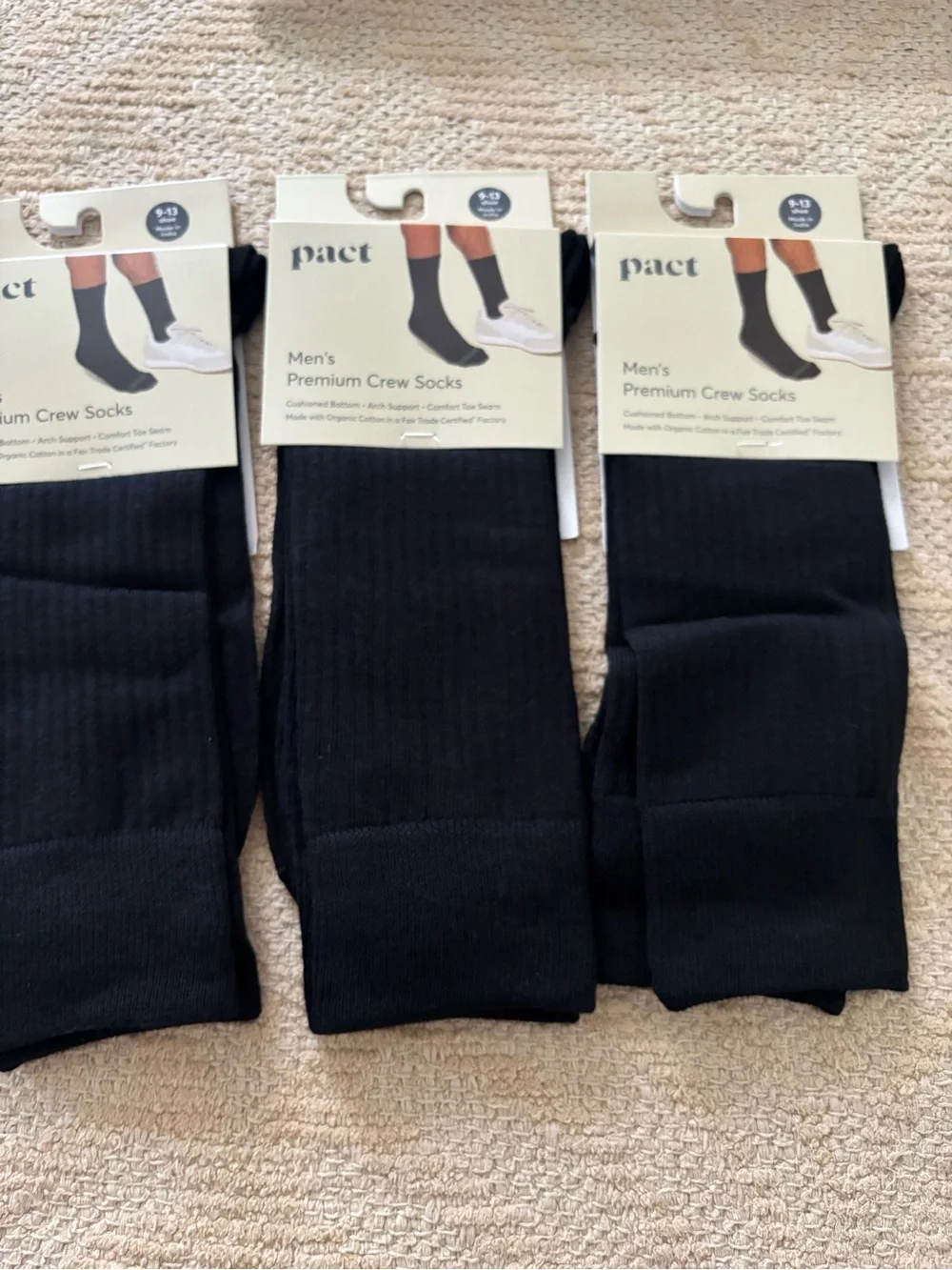 Pact Men's Premium Crew Socks — Black 3 pcs